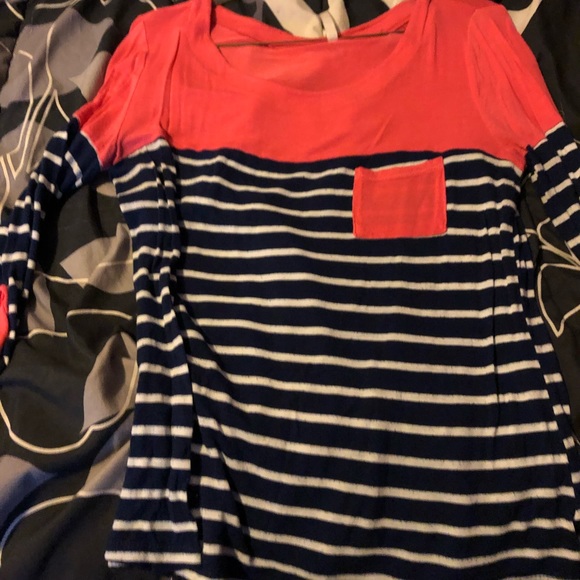 Top - Picture 2 of 2